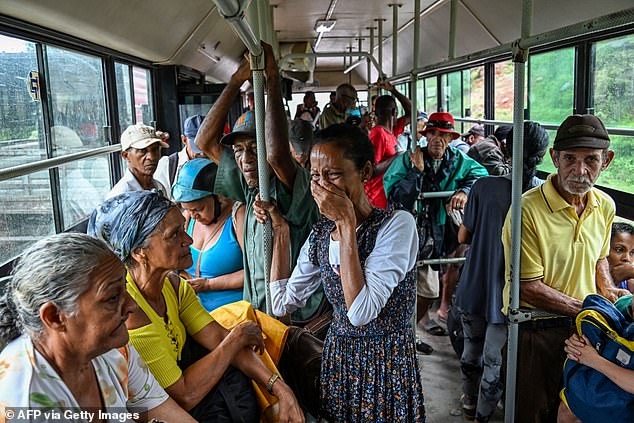 Hurricane Melissa devastates Jamaica and slams into Cuba as thousands flee their homes across the Caribbean 3 Hurricane Melissa