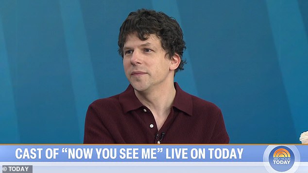 Jesse Eisenberg announces he will donate a kidney to a stranger in the United States to help a patient in urgent need 1 Jesse Eisenberg announces he will donate a kidney to a stranger in the United States to help a patient in urgent need