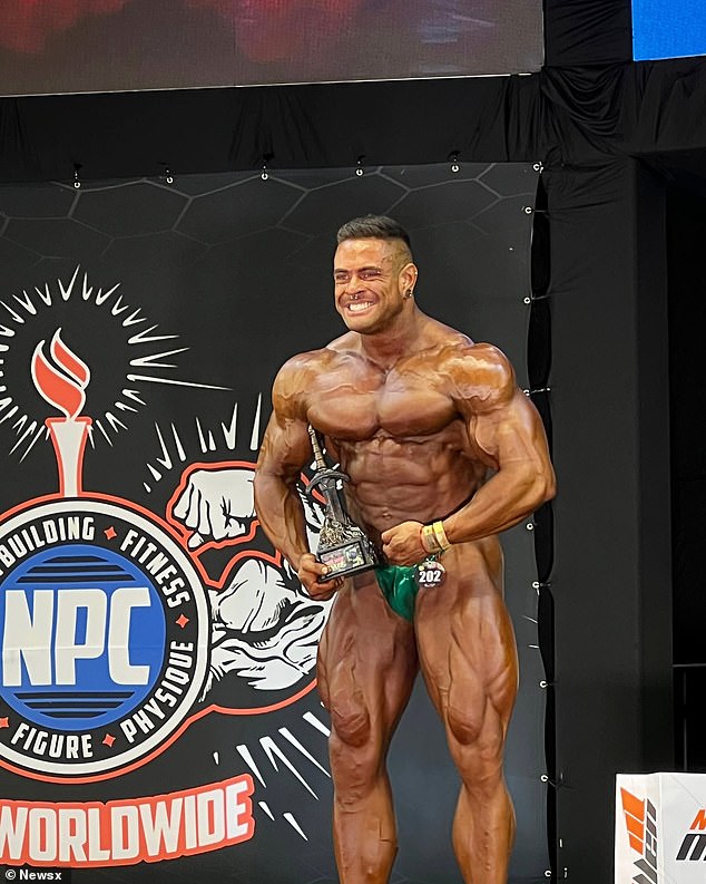 Brazilian bodybuilder Ricardo Nolasco dos Santos dies from a stroke in Rio Grande do Sul after falling into deep grief over the death of his beloved cat 1 Brazilian bodybuilder Ricardo Nolasco dos Santos dies from a stroke in Rio Grande do Sul after falling into deep grief over the death of his beloved cat