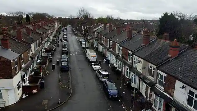 Residents on Birmingham’s Benefits Street Voice Frustration Over Chancellor Rachel Reeves’ New Budget and Rising Taxes