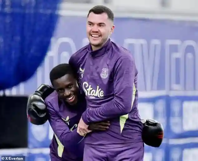 Michael Keane and Idrissa Gueye move past dressing room confrontation following Everton’s victory over Manchester United