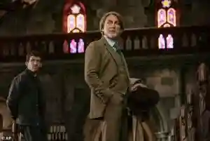 Rian Johnson Delights Audiences with Wake Up Dead Man Mystery Film Across London and Stratford Upon Avon 1 Rian Johnson Delights Audiences with Wake Up Dead Man Mystery Film Across London and Stratford Upon Avon