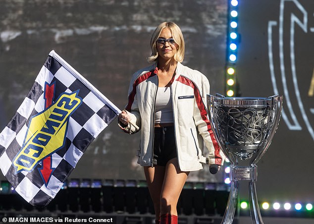 Sydney Sweeney Stuns Fans with Inspiring Speech and Celebrity Appearances at Nascar Championship Race in Phoenix 1 Sydney Sweeney Stuns Fans with Inspiring Speech and Celebrity Appearances at Nascar Championship Race in Phoenix