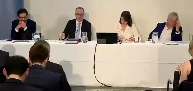 Treasury Watchdog Accidentally Leaks Details of Chancellor Rachel Reeves’ Budget Before Speech in the United Kingdom