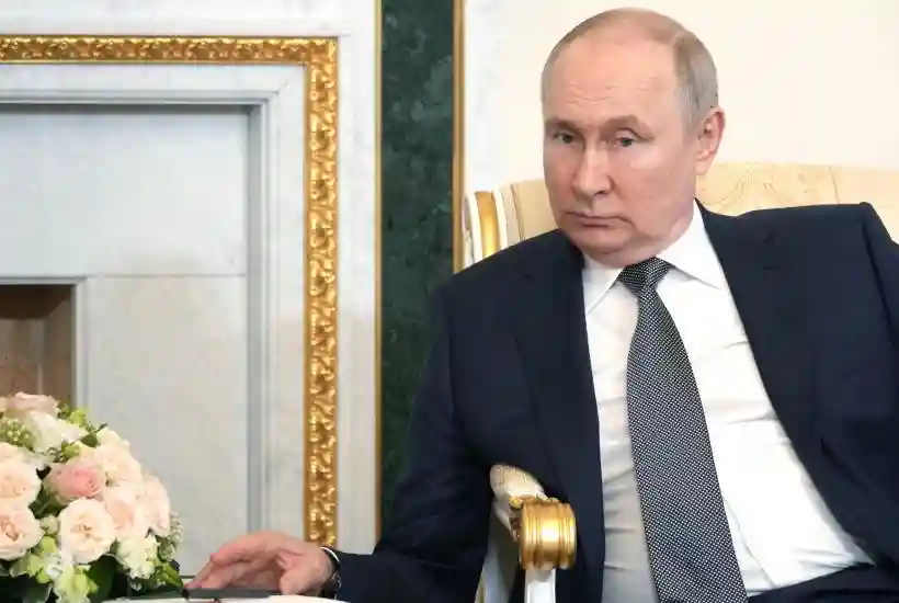 Vladimir Putin confirms that the United States understands the complexity of Ukraine during a bilateral meeting with Alexander Lukashenko in Kyrgyzstan