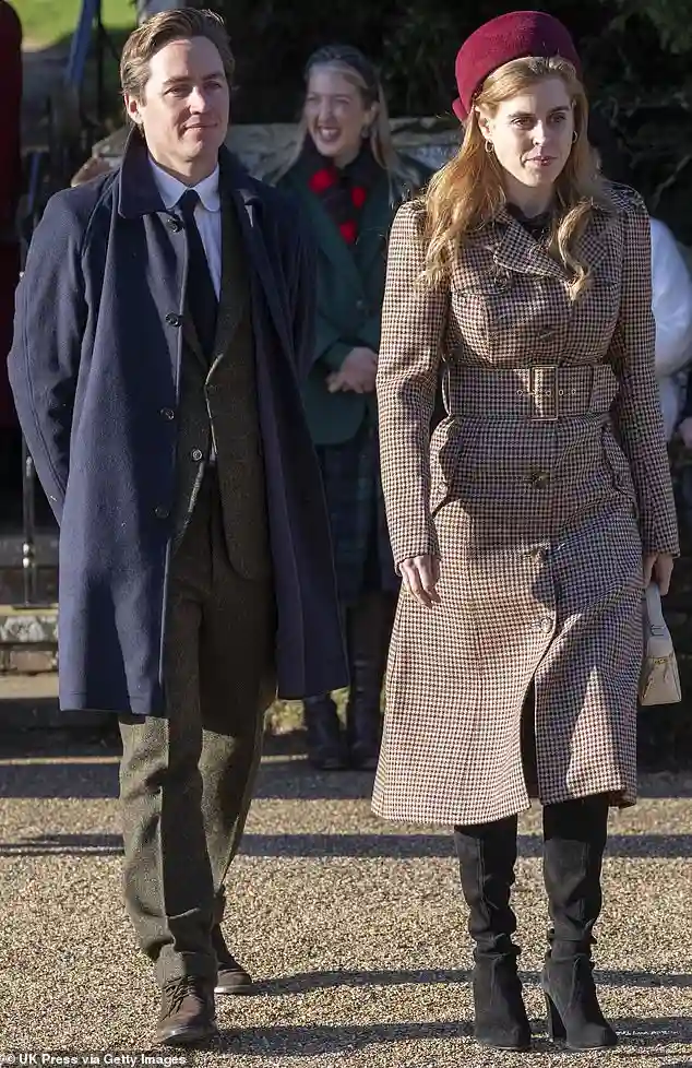 Andrew Mountbatten-Windsor Spends Christmas Alone While Princesses Beatrice and Eugenie Attend King Charles’ Festivities at Sandringham