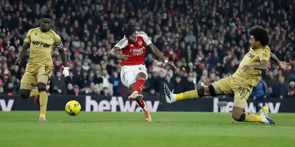 Arsenal Host Crystal Palace at the Emirates Stadium as London Rivals Clash in Carabao Cup Quarter Final