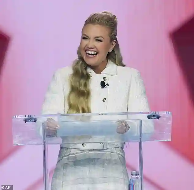 Erika Kirk Stumbles Over Words While Presenting Courage Award to Student at AmericaFest in Phoenix