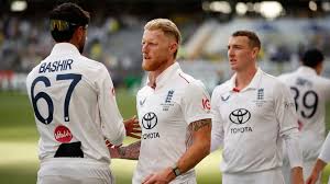 Geoffrey Boycott criticizes England cricket team after their eight-wicket defeat by Australia at The Gabba in Brisbane