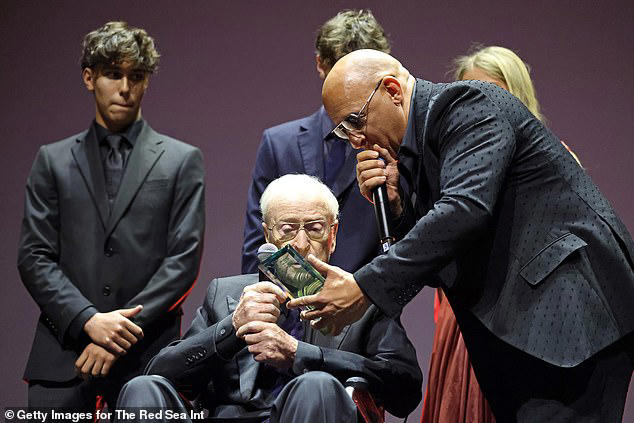 Legendary Actor Receives Prestigious Honour Surrounded by Grandchildren at Glitzy Event in Jeddah Saudi Arabia