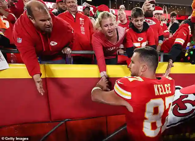 Kansas City Chiefs Fall to the Denver Broncos as Travis Kelce Faces a Potential Farewell Night at Arrowhead Stadium
