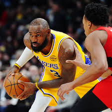 LeBron James falls short of double digits in scoring for the first time since 2007 as the Lakers beat the Toronto Raptors in Los Angeles
