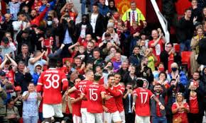 Manchester United Struggles to Score at Old Trafford After Losing Advantage Against Everton in Latest Home Defeat