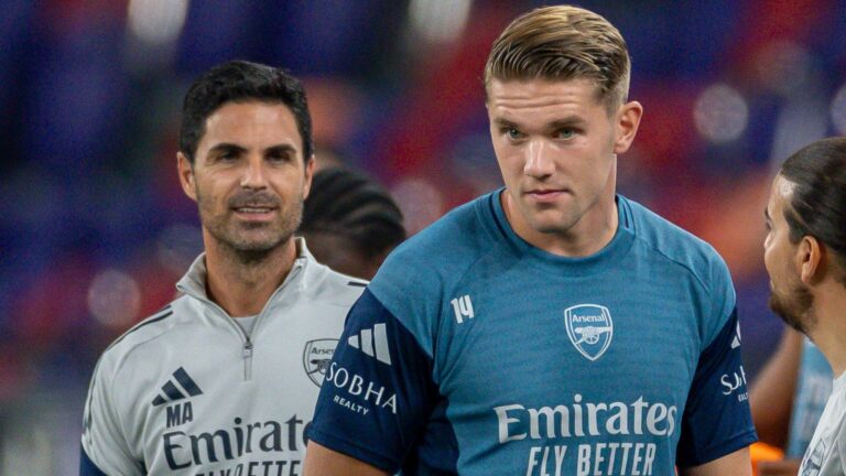Mikel Arteta and Viktor Gyokeres