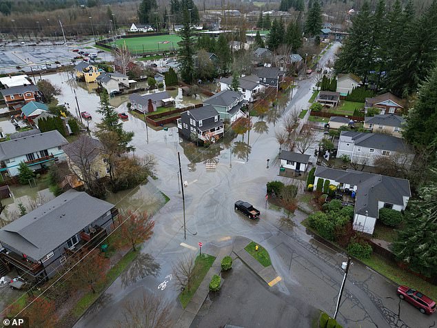 Washington declares state of emergency as historic flooding forces thousands of residents to evacuate in Skagit and Snohomish counties
