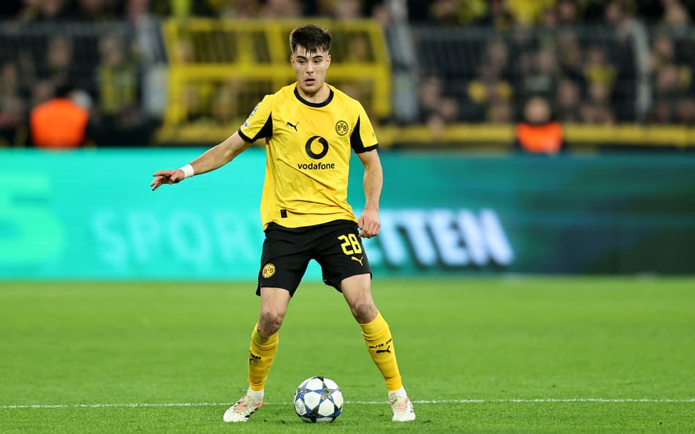 Chelsea trigger break clause to recall Aaron Anselmino from Borussia Dortmund as defensive plans shift at Stamford Bridge
