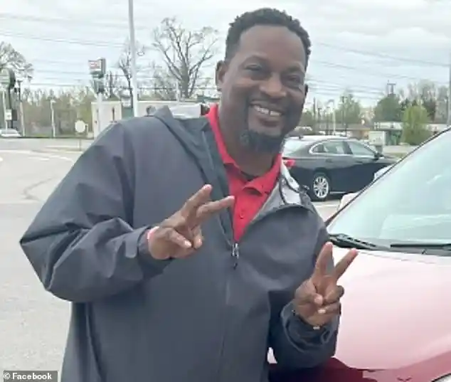 Alabama Wake Turns Deadly as Family Argument Over Disrespect Ends With Two Relatives Shot and Killed in Birmingham Apartment