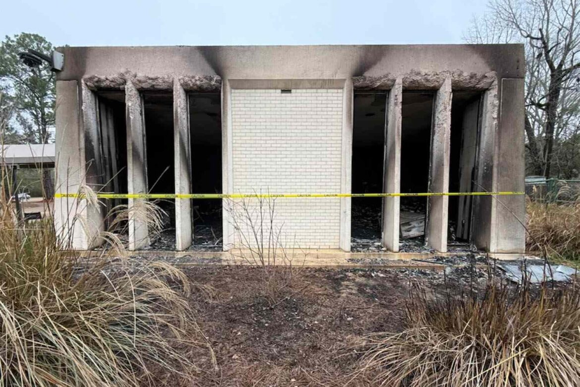 Teen Suspect Stephen Pittman Faces Charges After Deliberately Igniting Mississippi’s Largest Synagogue in Jackson