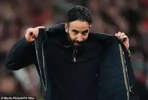 Gary Neville urges Manchester United hierarchy to stop experimenting with coaching hires in England after Ruben Amorim sacking