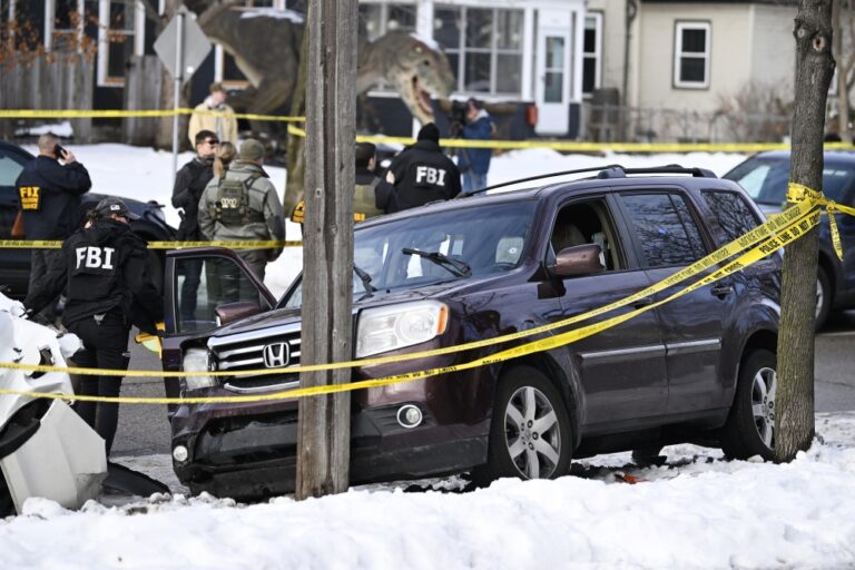 ICE Agent Fatally Shoots US Citizen