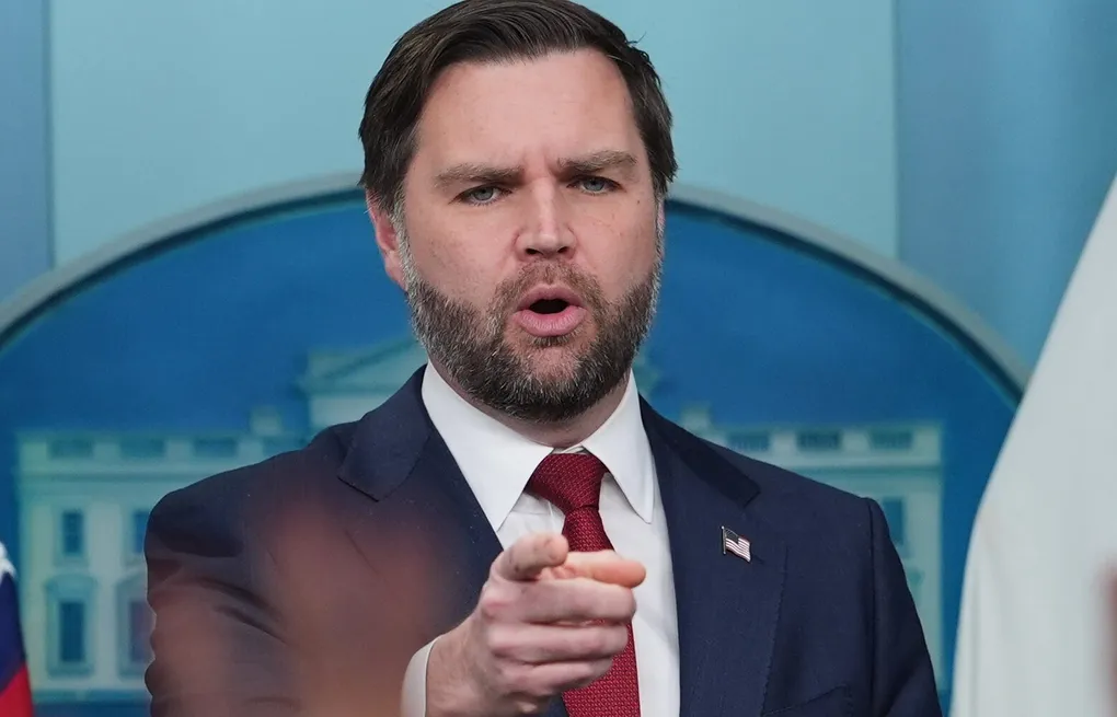 Vice President JD Vance Defends ICE Officer and Criticizes Media Coverage of Minneapolis Woman Killed During Federal Immigration Operation