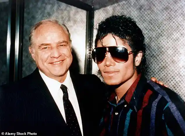 Marlon Brando’s Unexpected Role as Michael Jackson’s Friend and Alleged Biological Father of Bigi Jackson Sparks Family Controversy in the United States