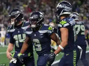 Seattle Seahawks crush San Francisco 49ers at Lumen Field as Kenneth Walker III explodes and sends Seattle back to the NFC Championship game
