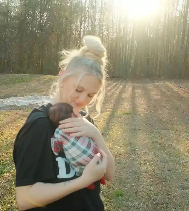 Next Level Chef star Tineke Tini Younger shares an emotional update from the US weeks after losing one of her newborn twin daughters and reveals how her surviving baby is doing