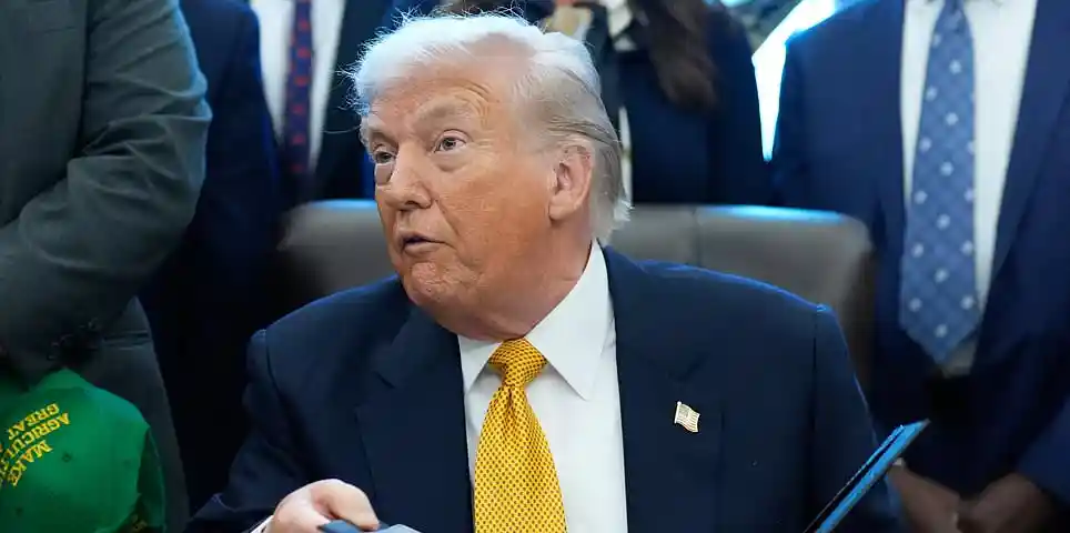 Trump Announces Halt to Executions in Iran Amid Ongoing Protests and Escalating Tensions Over Military Action