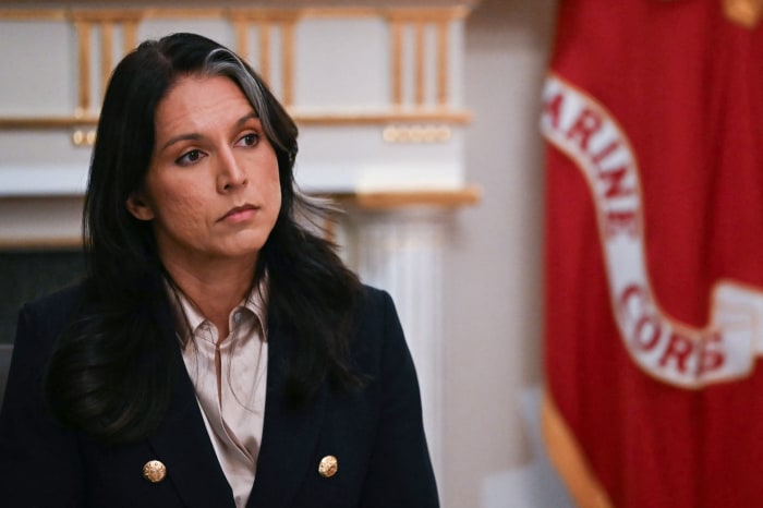 Tulsi Gabbard Faces Growing Isolation as White House Power Shifts Leave Her Out of High-Stakes Venezuela Operation in Washington