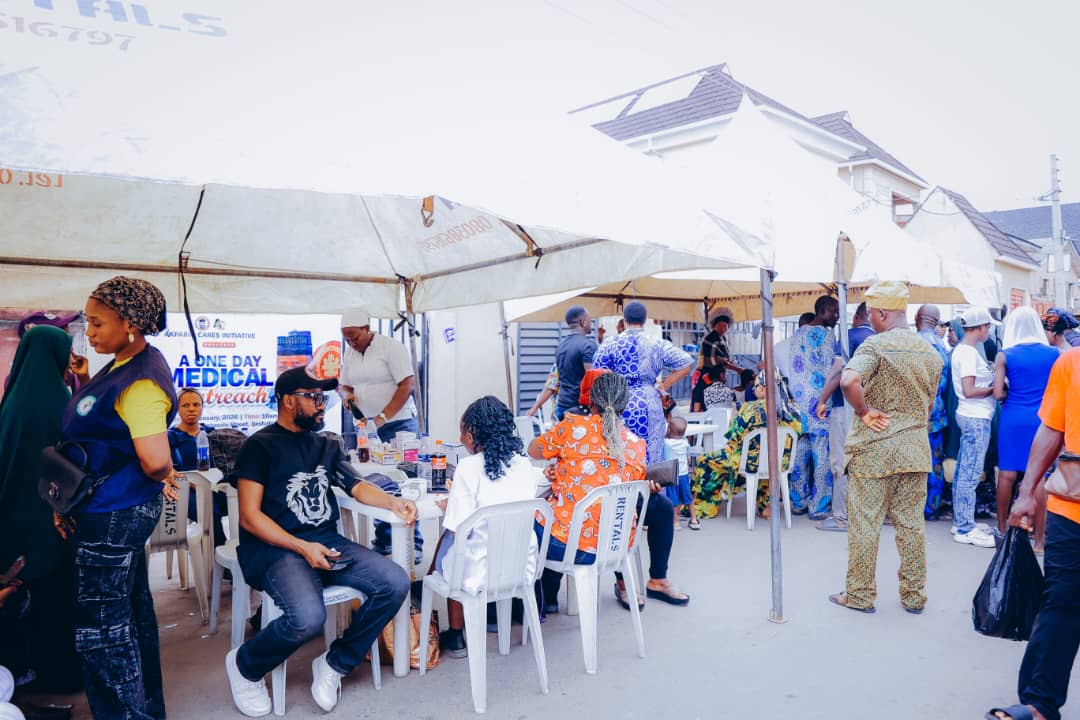 Nigerian Senate President Akpabio’s outreach team provides free drugs consultations and eyeglasses to residents in Surulere Lagos