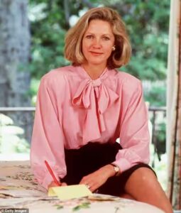 Anna de Peyster Dies at 81 Surrounded by Family at Her Palm Beach Home in Florida After Long Illness