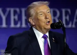 Donald Trump Signals Support for Keir Starmer’s Chagos Islands Deal While Threatening US Military Intervention at Diego Garcia in the Indian Ocean