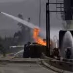 Gas tanker overturns and explodes on Renca highway in Santiago Chile killing four people and injuring seventeen motorists in massive fireball
