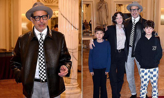 Jeff Goldblum with his family