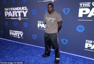 Miami Dolphins Release Tyreek Hill Sending Star Wide Receiver into Unrestricted Free Agency After Knee Injury in South Florida