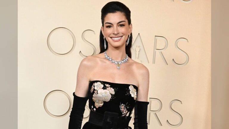 Anne Hathaway