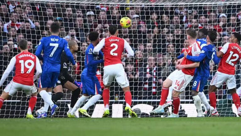 Arsenal dominates Chelsea with clinical 2 0 victory at Emirates Stadium in Premier League thriller