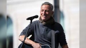Bruce Springsteen headlines No Kings rally as protesters flood St Paul streets in Minnesota