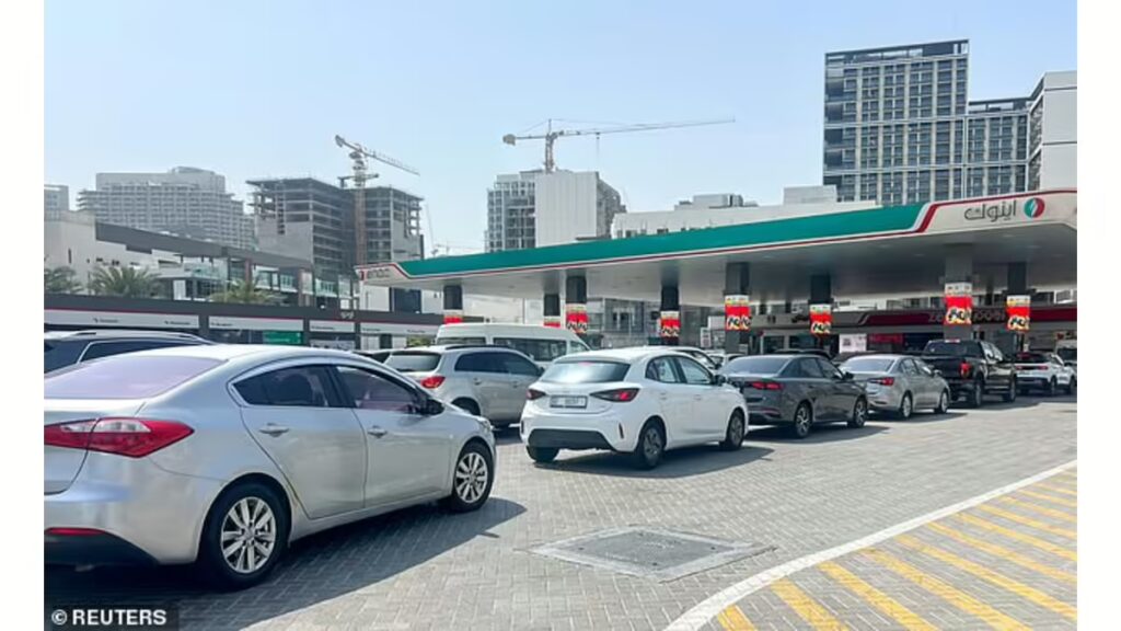 Expats Flee Dubai Urgently Amid Iranian Missile Strikes and Private Jet Chaos