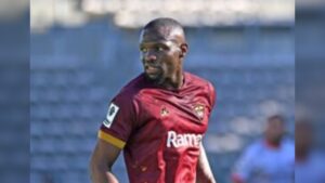 Kaizer Chiefs Prepare to Sign Tshegofatso Mabasa as Free Agent in South Africa