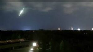 Meteor streaks across skies over Western Pennsylvania and Eastern Ohio stunning local residents