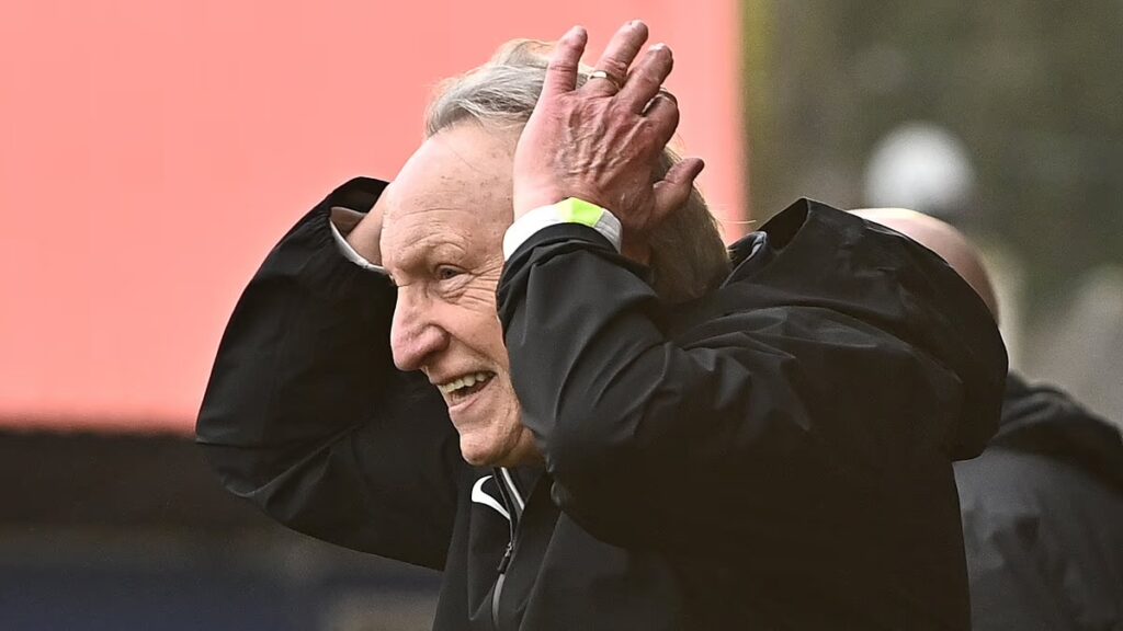 Neil Warnock Steps Back From Torquay United Interim Role After Short Two Week Stint in England