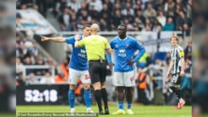 Referee Anthony Taylor halts explosive Newcastle United vs Sunderland derby clash at St James Park after Lutsharel Geertruida reports shocking racist abuse