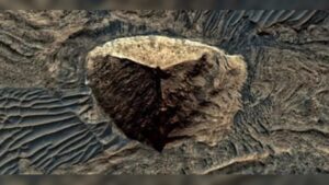 Pyramid on Mars