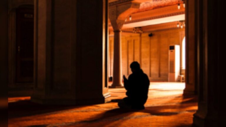 Believers Witness Spiritual Transformation As Laylatul Qadr Unlocks Divine Decree And Forgiveness During Ramadan Nights