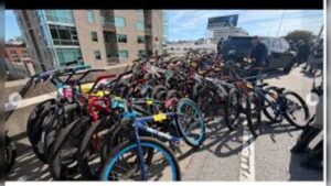 San Francisco Police Department traps 85 reckless bicyclists on freeway offramp in San Francisco after dangerous riding spree