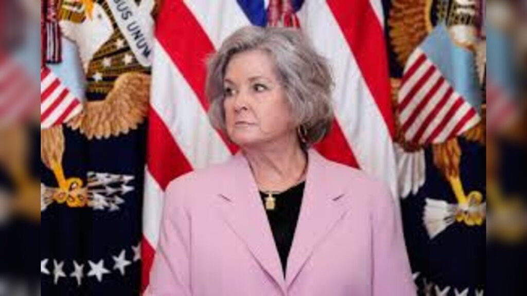 Susie Wiles Announces Breast Cancer Diagnosis While Continuing White House Duties in Washington