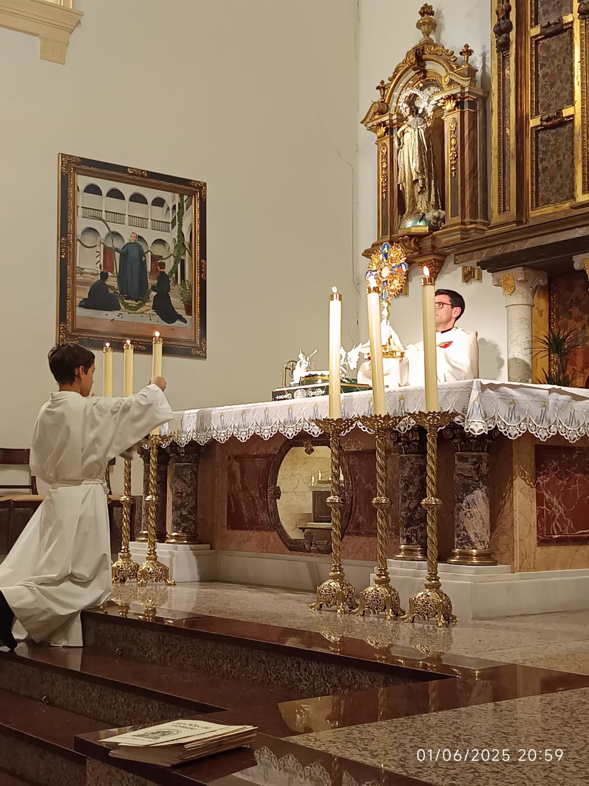 Young Seminarian Fernando Bejarano Calvo Meets Pope Leo XIV At Vatican In Rome Inspiring Families And Peers