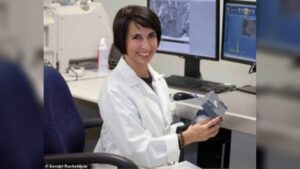 Retired Air Force general disappears during solo hike in Albuquerque New Mexico sparking nationwide mystery and speculation